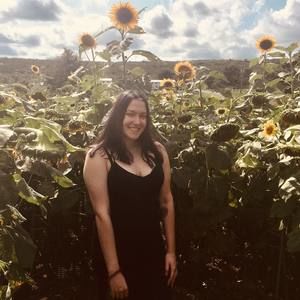 Meet your Posher, Caroline